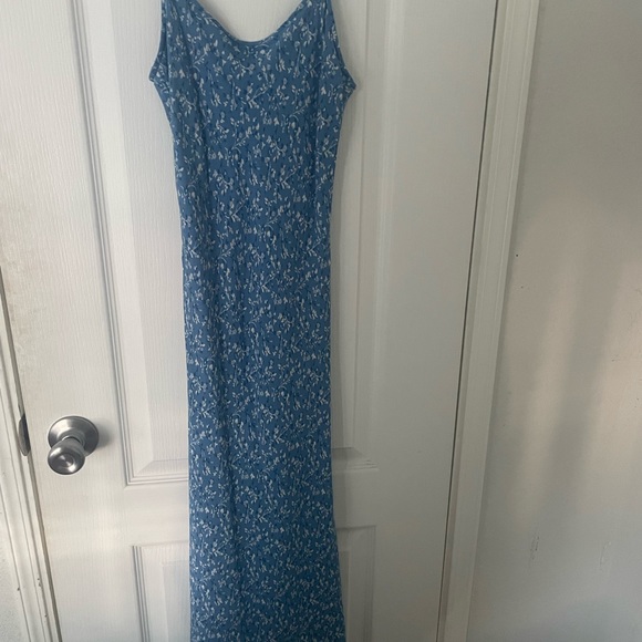 Reformation dress - Picture 2 of 2